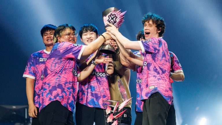 Paper Rex lifting the VALORANT Masters Toronto trophy