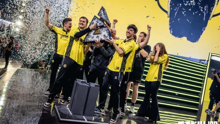 Team Vitality lifting the BLAST.tv Austin Major 2025 trophy