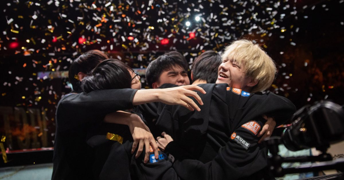 FunPlus Phoenix lifting the 2019 League of Legends World Championship trophy