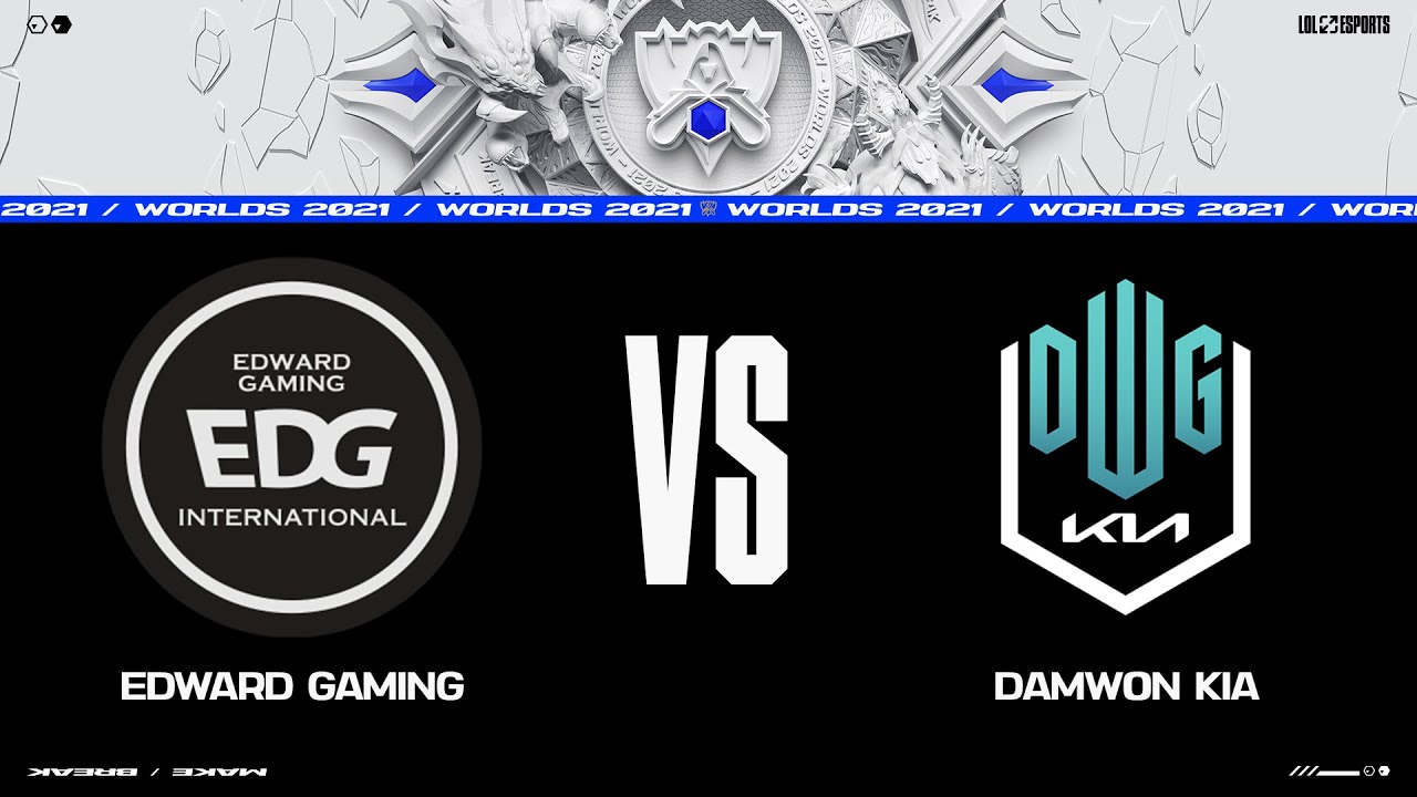 EDward Gaming celebrating the 2021 League of Legends world championship