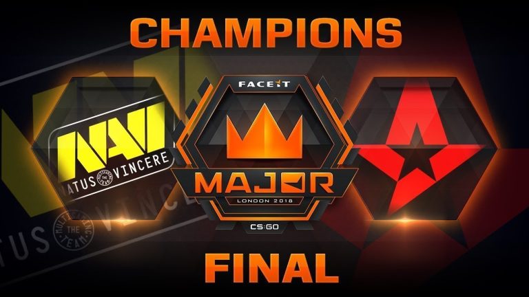 Astralis playing NAVI in the FACEIT London 2018 Major final