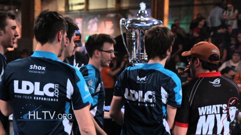 LDLC players celebrating their DreamHack Winter 2014 Major title