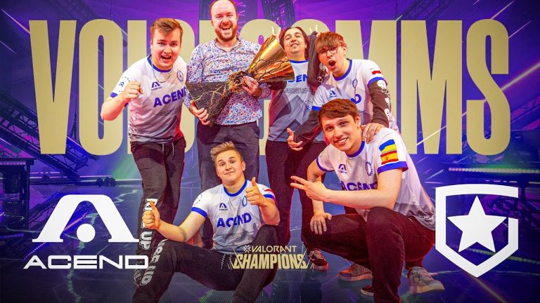 Acend and Gambit players during the VALORANT Champions 2021 final